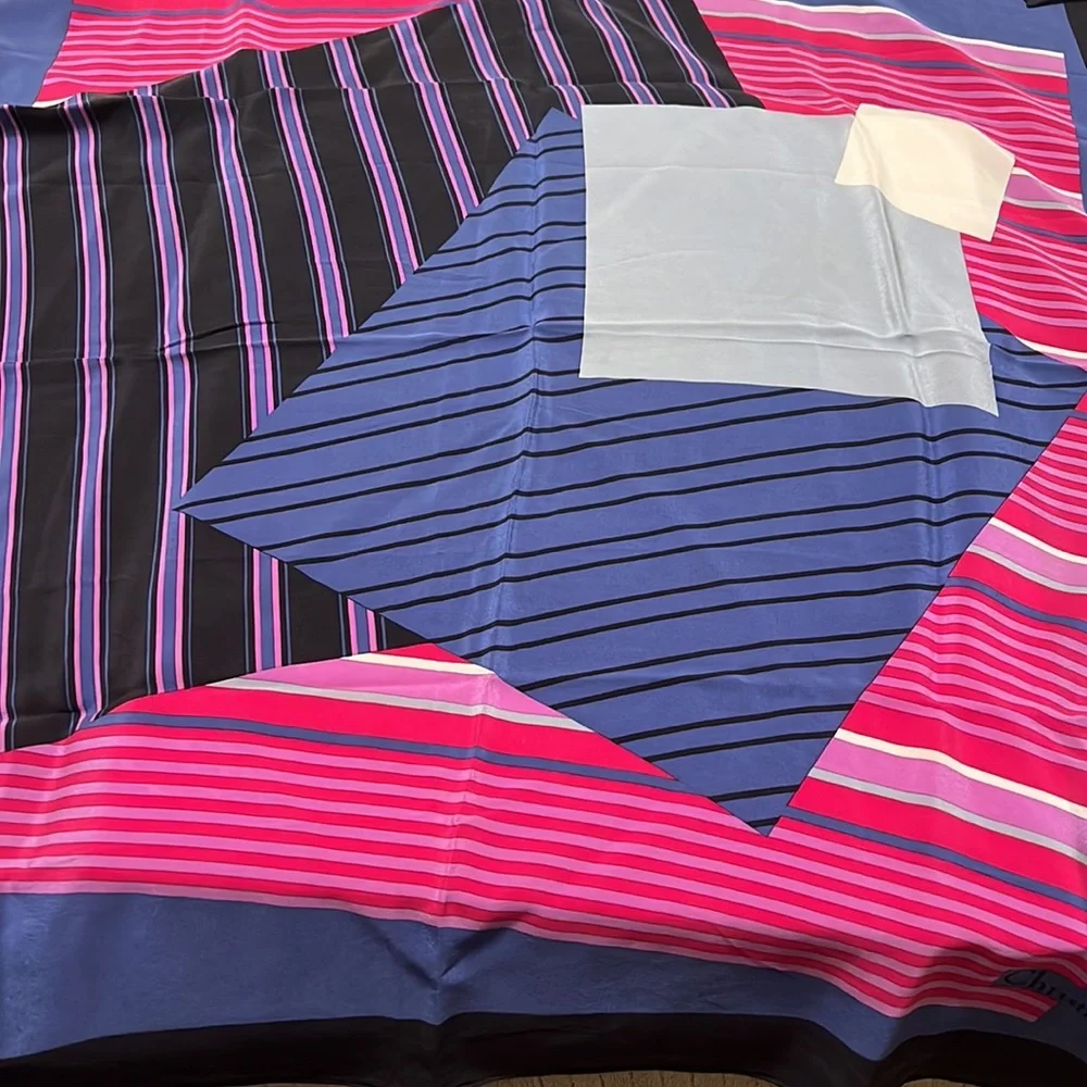Dior scarf good authentic